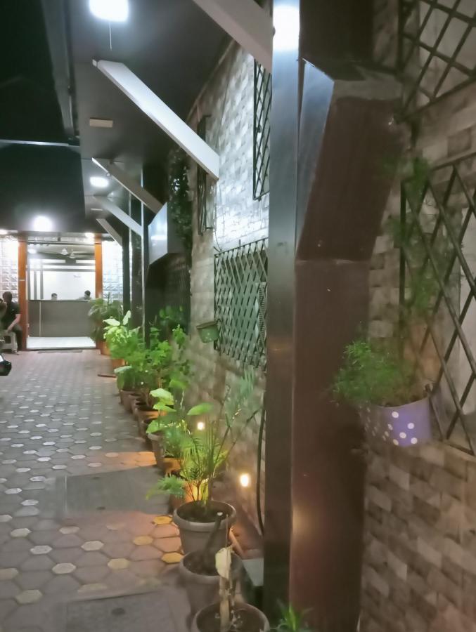 Hotel Qamar Mumbai Exterior foto