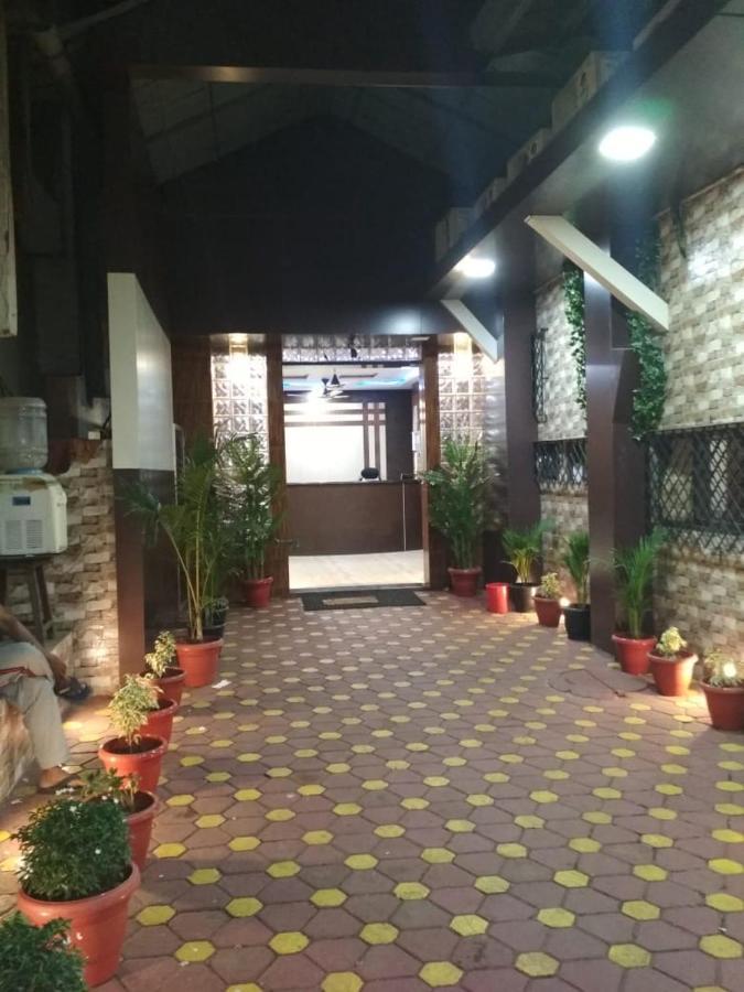 Hotel Qamar Mumbai Exterior foto